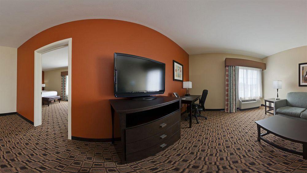 La Quinta By Wyndham - Edinburgh Hotel Columbus